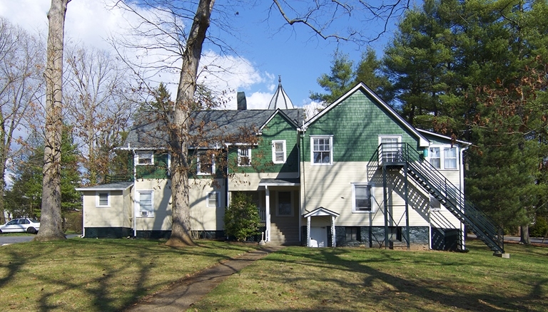 15 Grindstaff Dr in Asheville, NC - Building Photo