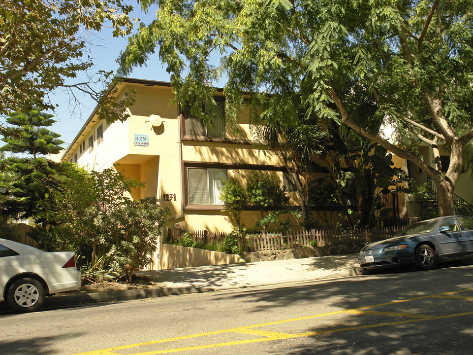 1231 N Formosa Ave in Los Angeles, CA - Foto de edificio
