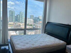 757 N Orleans St, Unit 2101 in Chicago, IL - Building Photo - Building Photo