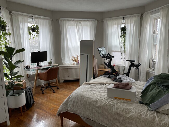 73 Park Dr, Unit 3