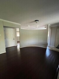 8719 Ilona Ln photo'