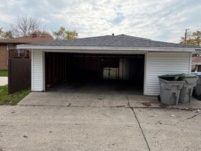 5956 N 67th St in Milwaukee, WI - Building Photo - Building Photo