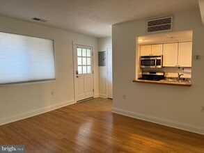 116 N Indian Alley in Winchester, VA - Building Photo - Building Photo
