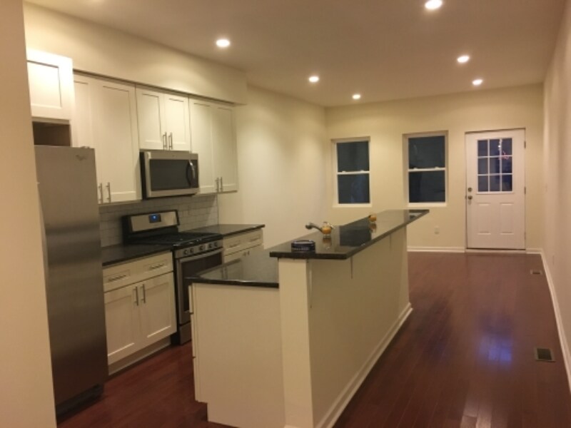 2408 E York St in Philadelphia, PA - Building Photo