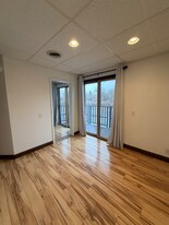 1011 River Dr, Unit 205-C in Livingston, MT - Building Photo