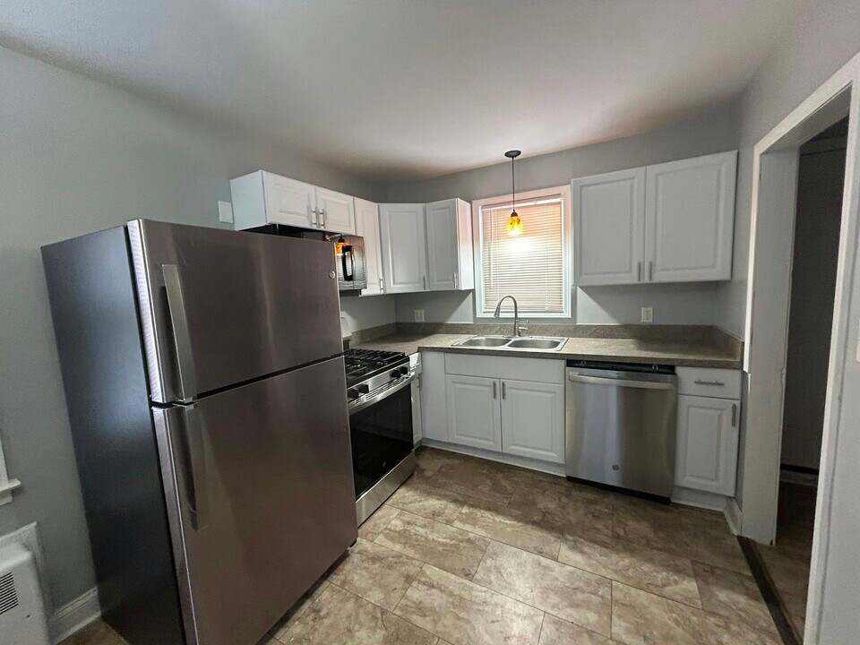 18629 Brady in Redford Township, MI - Building Photo