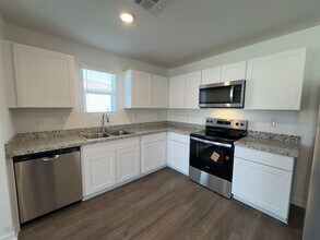 4526 Calle del Media in Fort Mohave, AZ - Building Photo - Building Photo