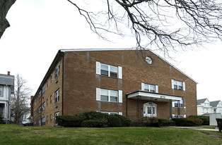 Dudley Arms Apartments