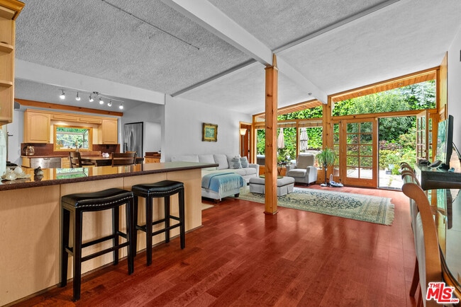 3447 Vista Haven Rd in Los Angeles, CA - Building Photo - Building Photo