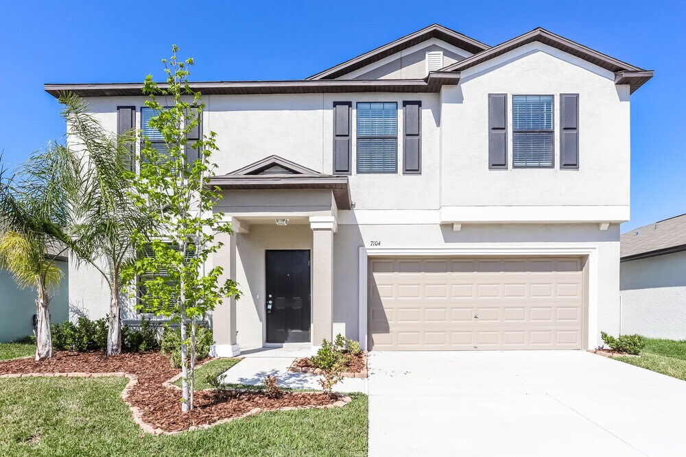 7104 Ozello Trail Ave in Sun City Center, FL - Building Photo