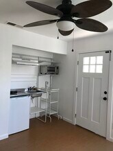 4441 Narit Dr, Unit 1 in Las Vegas, NV - Building Photo - Building Photo
