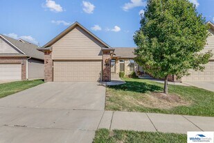 11716-11718 E Crestwood St in Wichita, KS - Building Photo