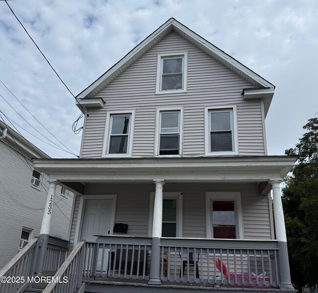 property at 1235 Washington Ave