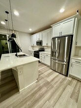 6750 Skipper Ln SE in Port Orchard, WA - Building Photo - Building Photo