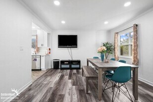2637 Sunset St in San Diego, CA - Building Photo