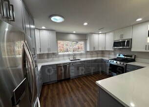 5000 Macario Dr in Oceanside, CA - Building Photo - Building Photo