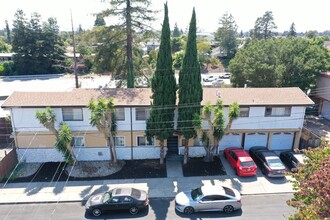 4021 Quigley St in Oakland, CA - Building Photo - Building Photo