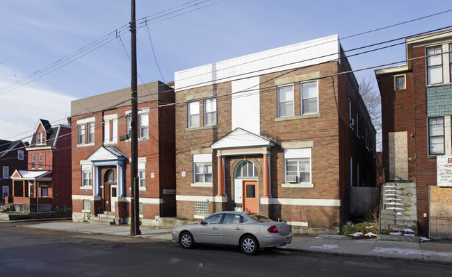 711-715 N Lang Ave in Pittsburgh, PA - Building Photo - Building Photo