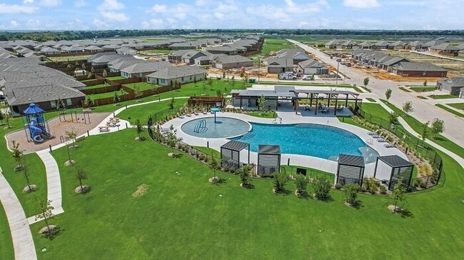 4748 Paynes Vly Dr in Ennis, TX - Foto de edificio - Building Photo