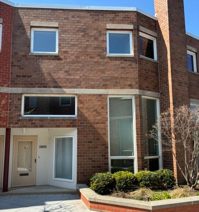 1229 Central St in Evanston, IL - Building Photo - Building Photo