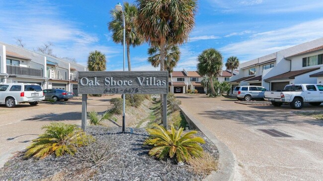 property at 6473 Oakshore Dr