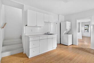 727 W Court St in Ithaca, NY - Building Photo - Building Photo