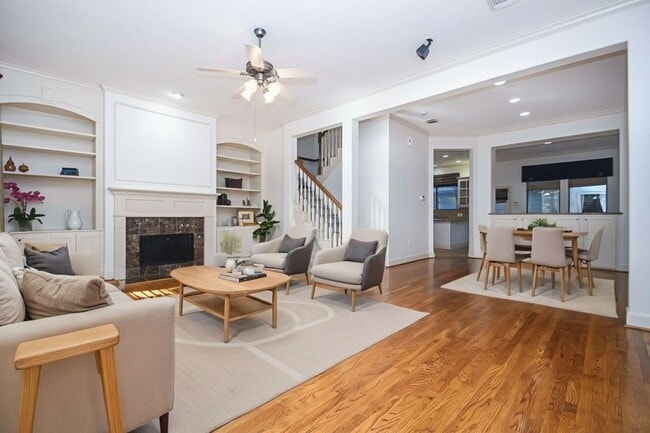 property at 3326 Memorial Crest Blvd