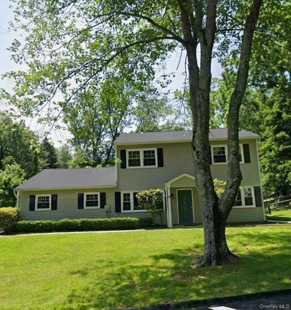 property at 3 Flower Ln