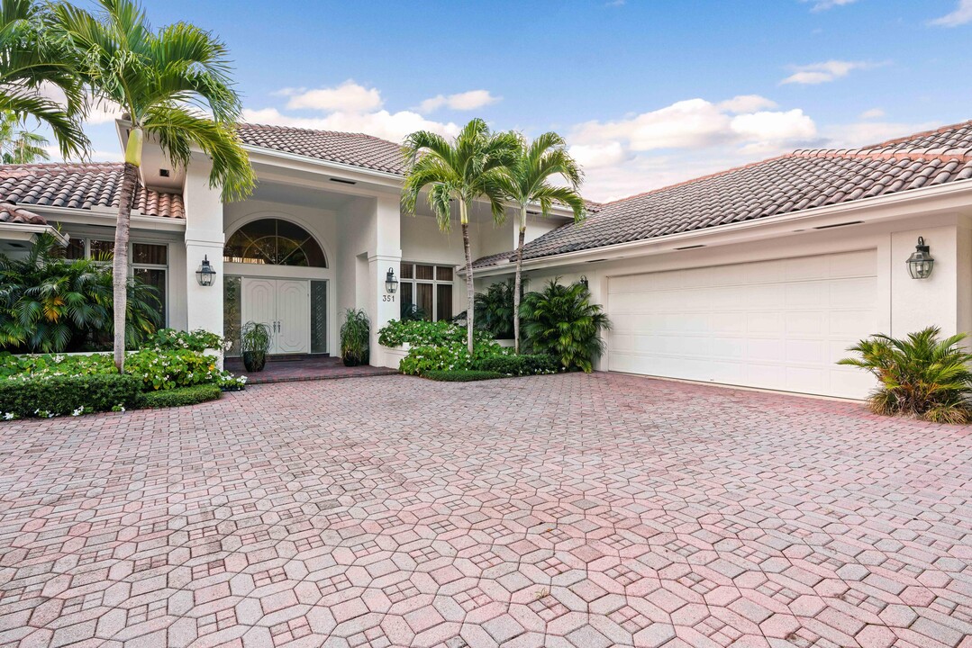 351 Eagle Dr in Jupiter, FL - Building Photo