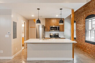 235 Old South High St in Harrisonburg, VA - Building Photo - Building Photo