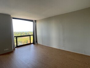 4343 N Clarendon Ave in Chicago, IL - Foto de edificio - Building Photo