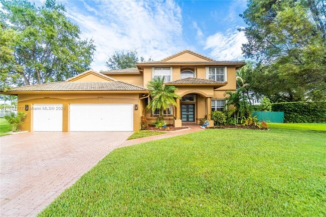 property at 15841 SW 61st St