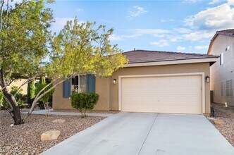 9542 Twister Trace St in Las Vegas, NV - Building Photo - Building Photo