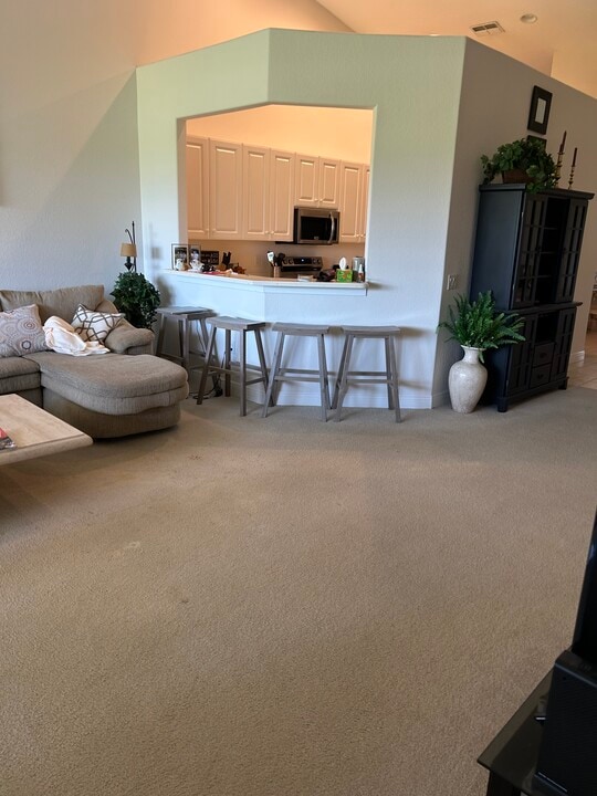 3960 Deer Crossing Ct, Unit 202 in Naples, FL - Foto de edificio