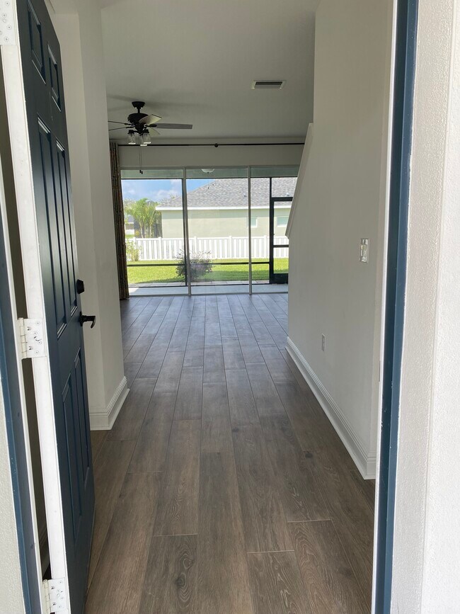 10909 Shade Tree Cv in Parrish, FL - Building Photo - Building Photo