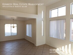 1843 E Mesa Dr in Lancaster, CA - Building Photo - Building Photo