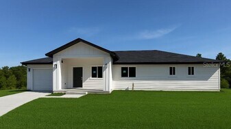 135 Hartford St in Hawthorne, FL - Building Photo