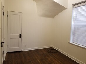 4929 N Western Ave, Unit #1 in Chicago, IL - Foto de edificio - Building Photo