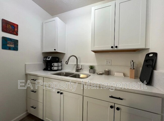 507 Spruce St SE in Albuquerque, NM - Building Photo - Building Photo