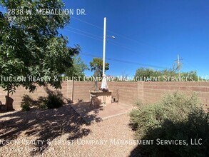 2838 W Medallion Dr in Tucson, AZ - Building Photo - Building Photo