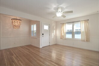 3845 Sunset Ln in Oxnard, CA - Building Photo - Building Photo