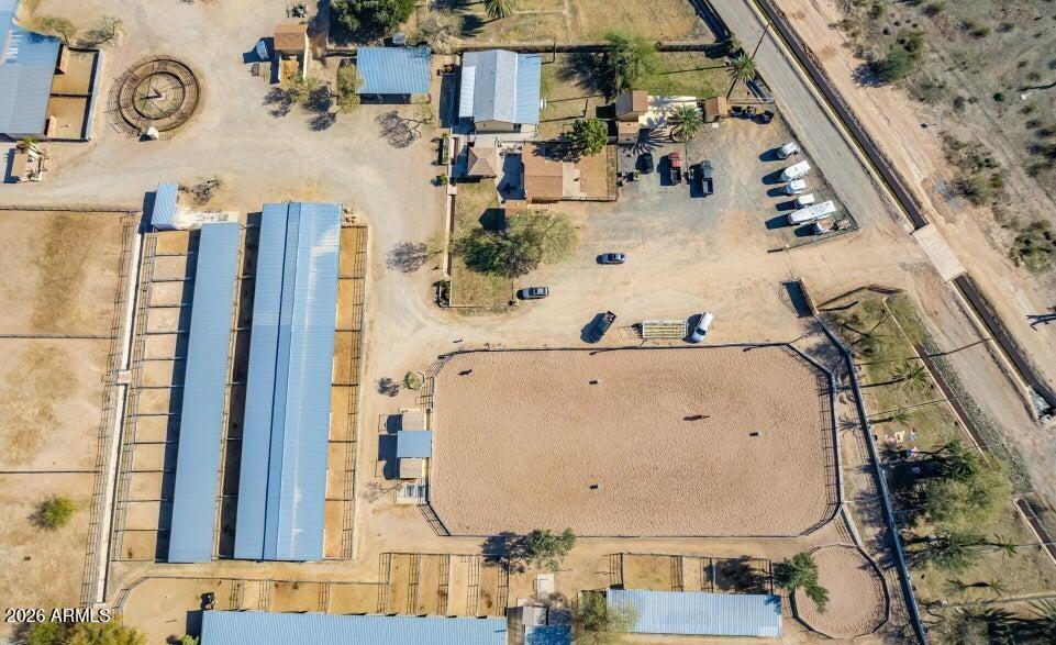 3232 Carver Rd in Laveen, AZ - Building Photo