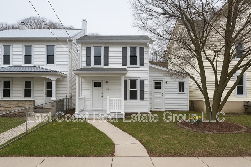 25 Ridge Rd in Lewistown, PA - Building Photo