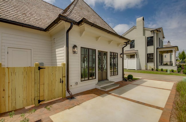 205 Tollison Dr in Greenville, SC - Foto de edificio - Building Photo