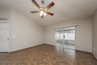 11737 Pethrick Dr in Orlando, FL - Building Photo - Building Photo