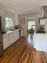 1031 Pleasant Hill Rd in Lafayette, CA - Building Photo - Building Photo