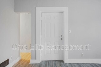 987 Lilley Ave in Columbus, OH - Building Photo - Building Photo