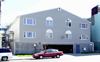 821-825 Main St Apartments