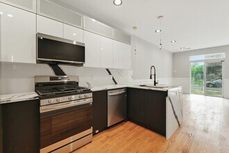 6327 S Langley Ave in Chicago, IL - Building Photo - Building Photo