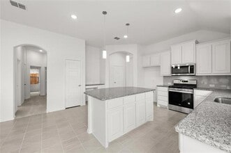 904 Versailles Ct in Cleburne, TX - Building Photo - Building Photo